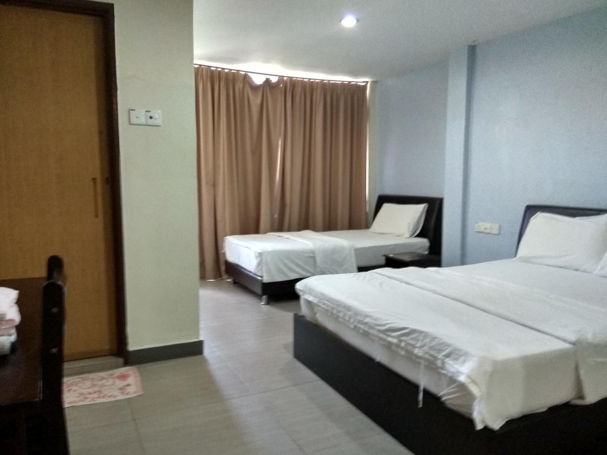 Starview Hotel Lumut Exteriör bild