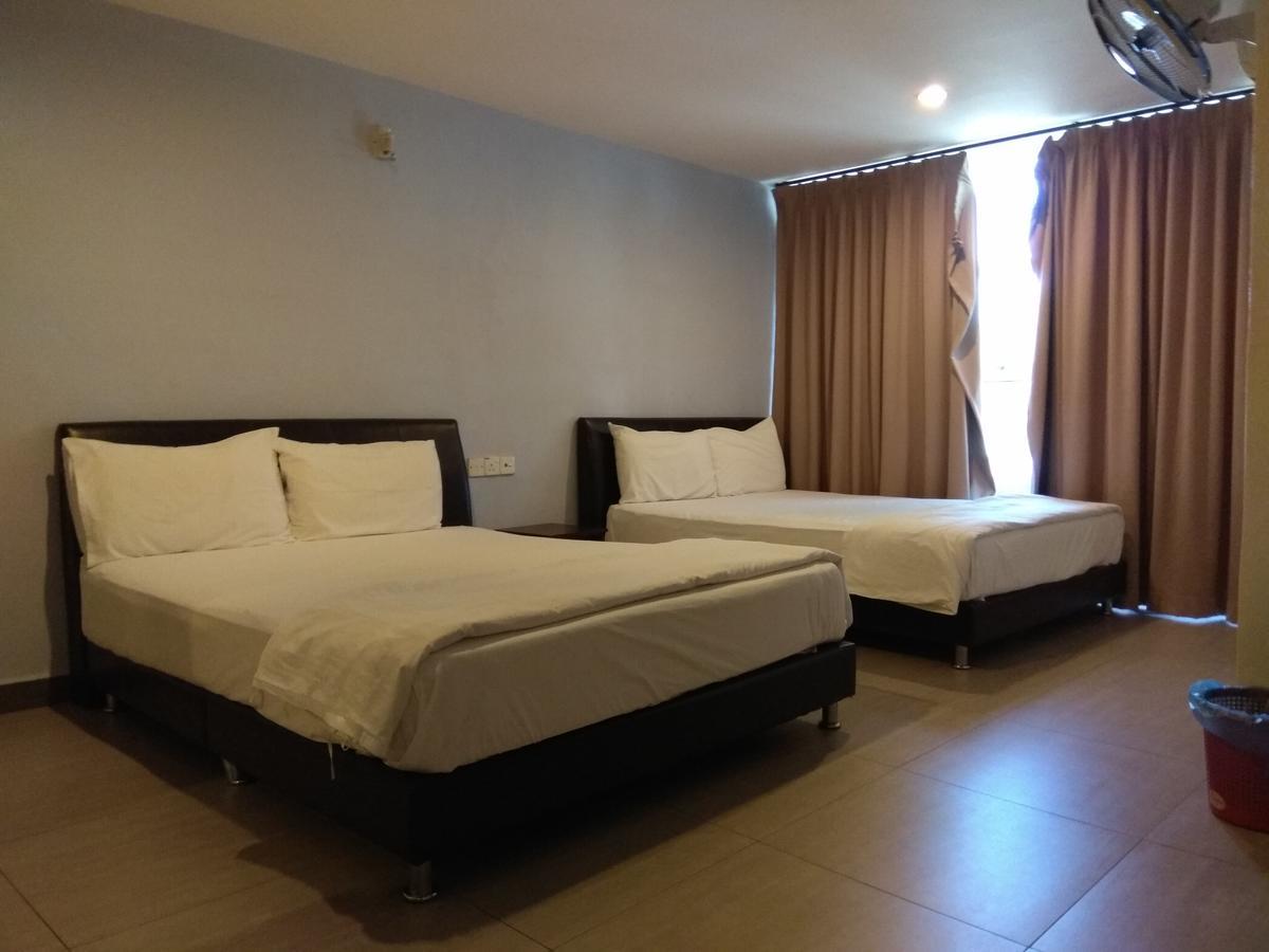 Starview Hotel Lumut Exteriör bild