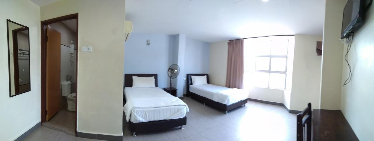 Starview Hotel Lumut Exteriör bild