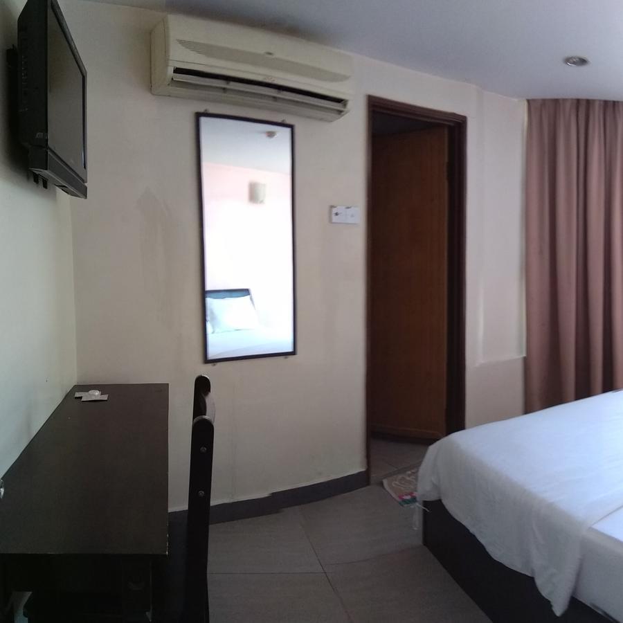 Starview Hotel Lumut Exteriör bild